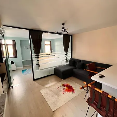 Kadikoey Alex 5k Apartment *