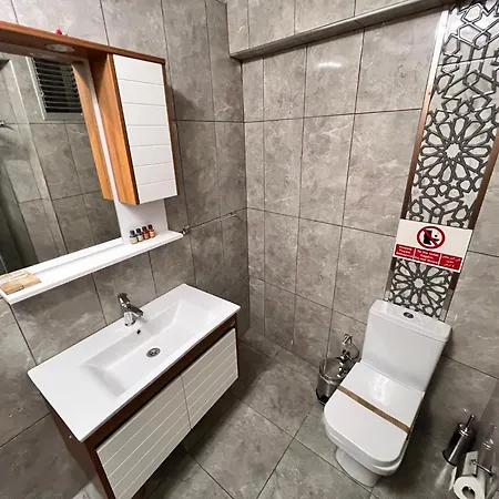 Kadikoey Alex 5k Apartment