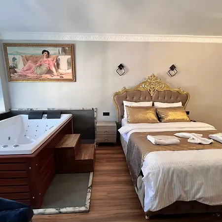 Kadikoey Alex 5k Apartment