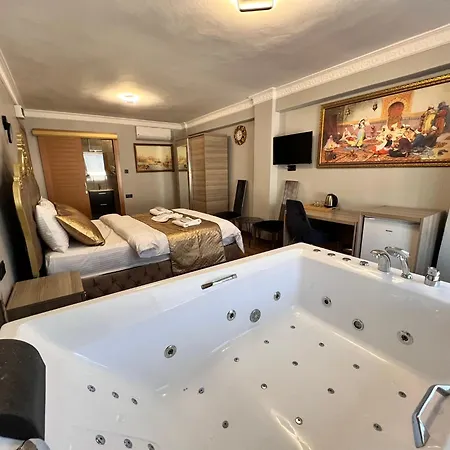 Kadikoey Alex 5k Apartment